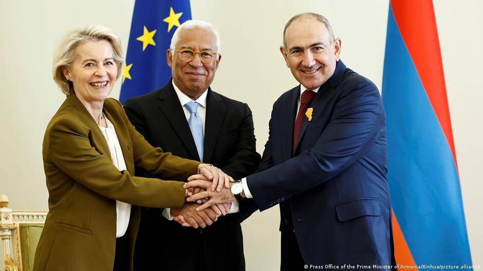 Russia recalls Armenia ambassador over EU ties