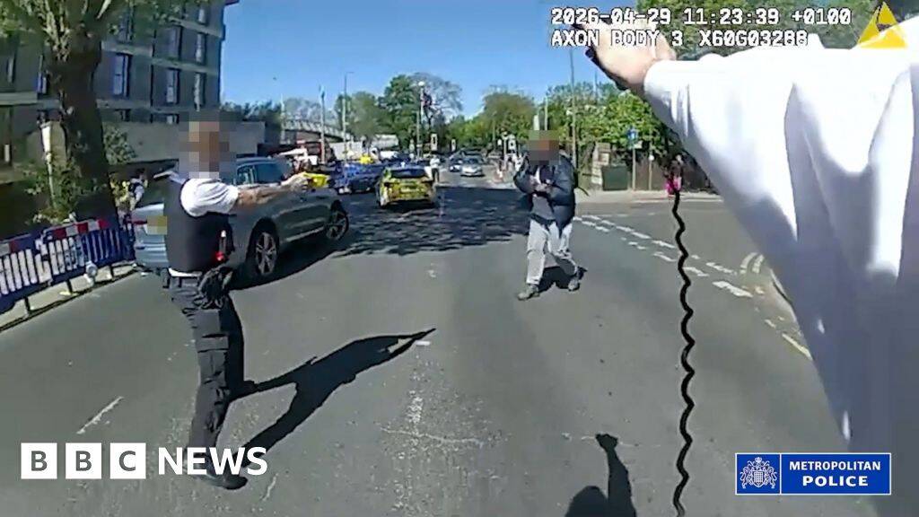 Met Police release body-worn footage of Golders Green arrest