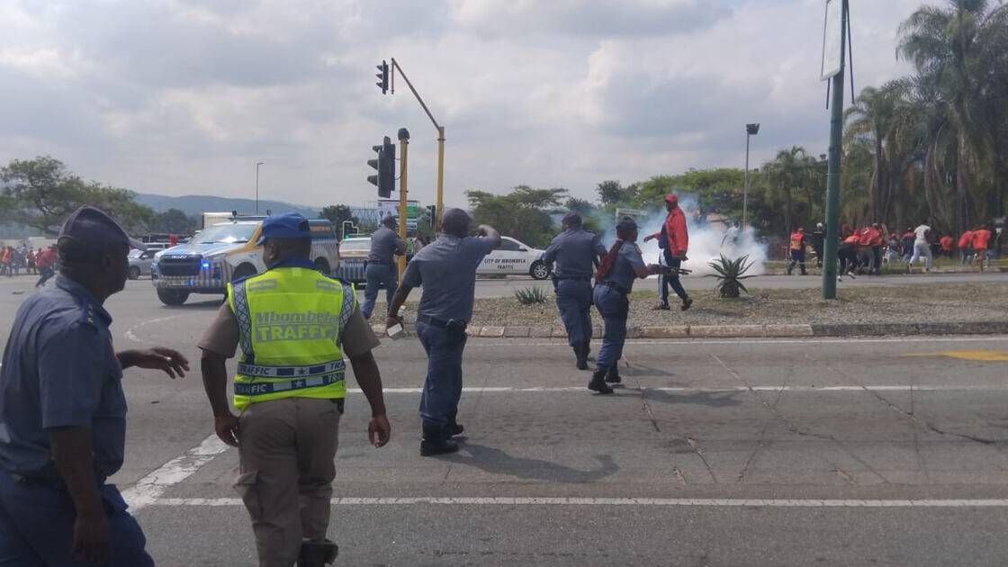 WATCH | Rubber bullets for EFF members after Malema sentencing