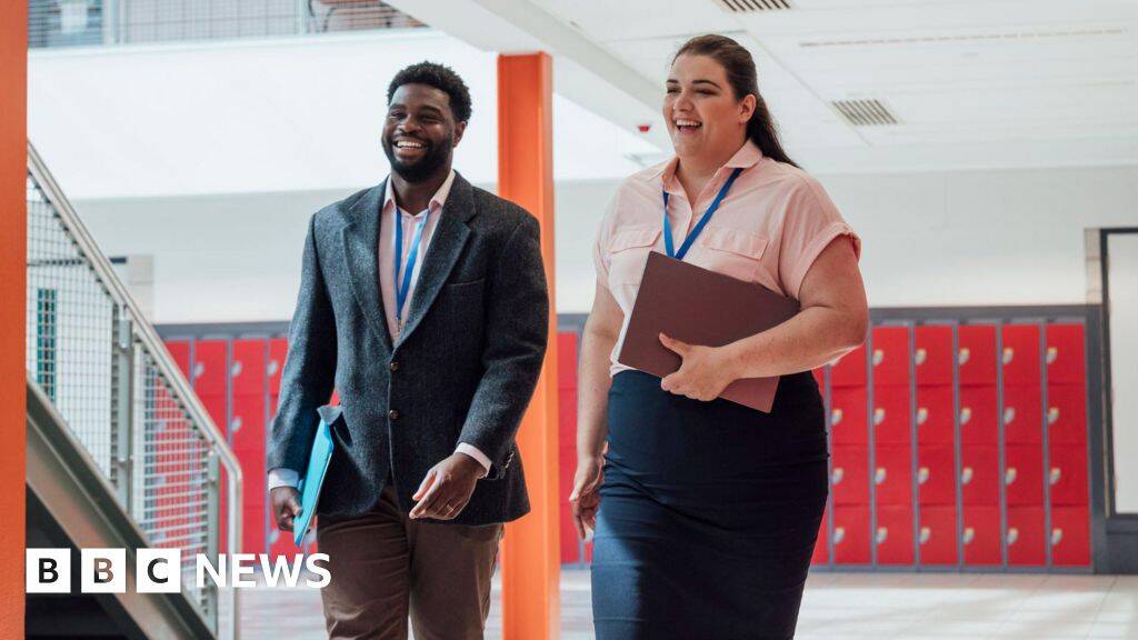 Want to feel happier at work? Take a five-minute walk