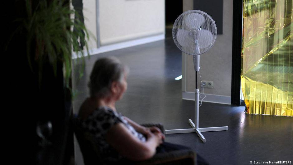 Fact check: Throwing cold water on heatwave disinformation