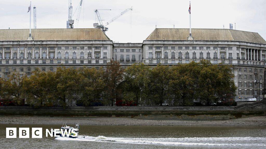 Appeal to all MI5 staff for information in BBC spy case