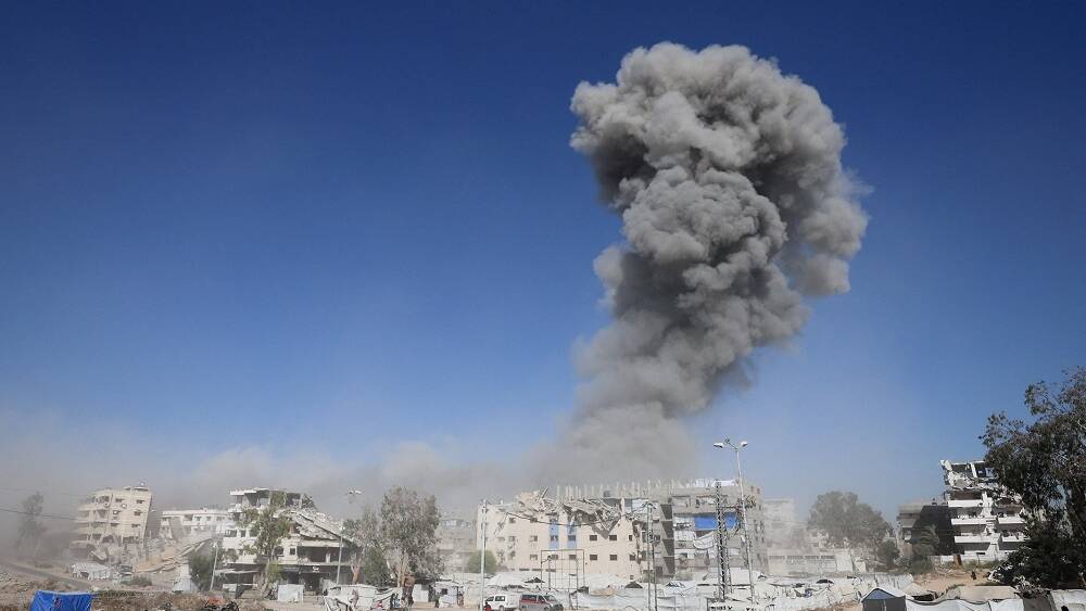 Israel to allow international force into Gaza: Official