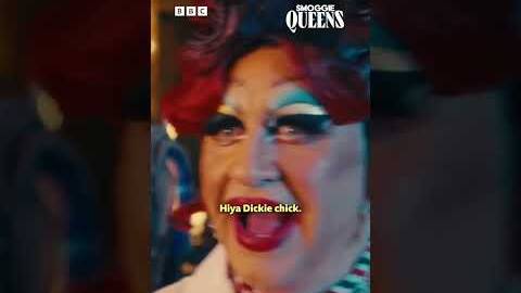 Dickie makes a grand(-ish) entrance - BBC