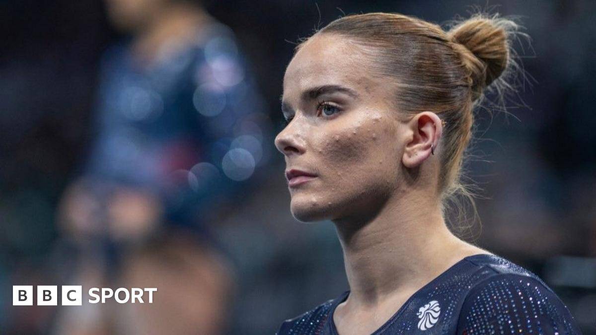 'Pioneer' gymnast Kinsella's rare return to elite competition after baby