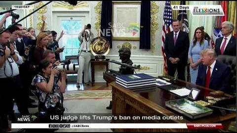 Federal judge lifts Trump's White House media ban