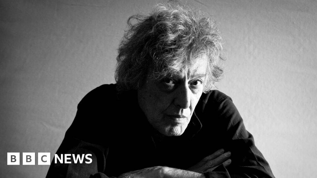 Playwright Sir Tom Stoppard dies at 88
