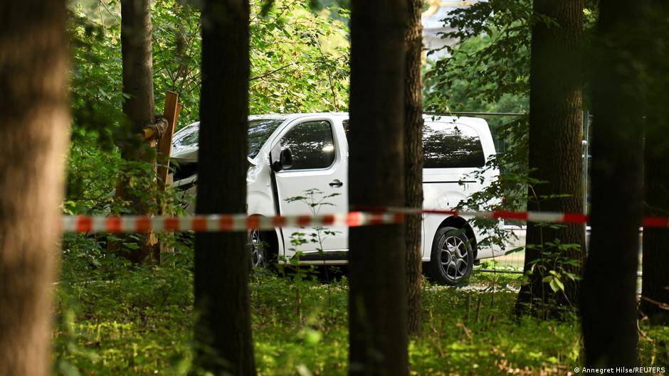 Germany launches manhunt after Berlin Pride van ramming