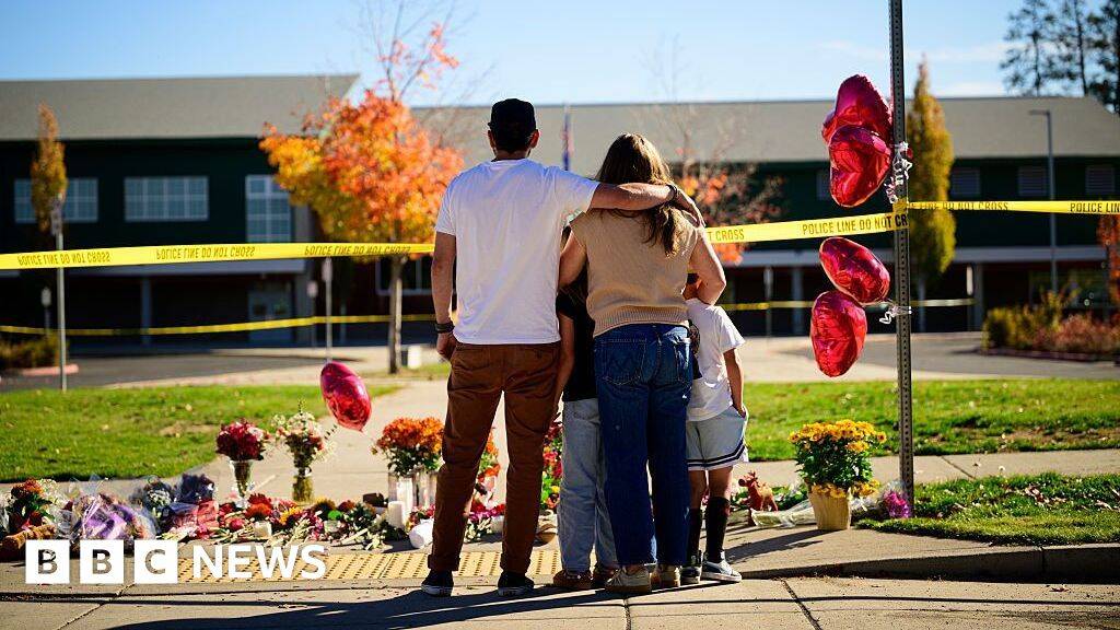 Oregon teacher fought school attacker before armed dad shot suspect 'multiple times'