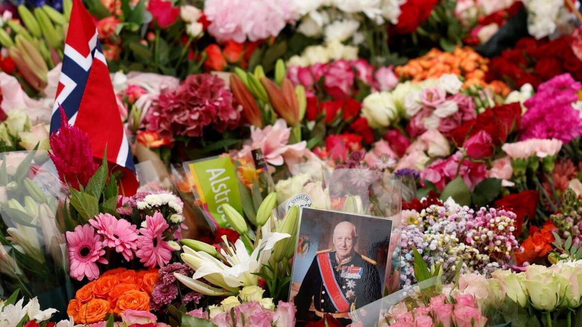 Norwegians mourn King Harald as son succeeds to throne
