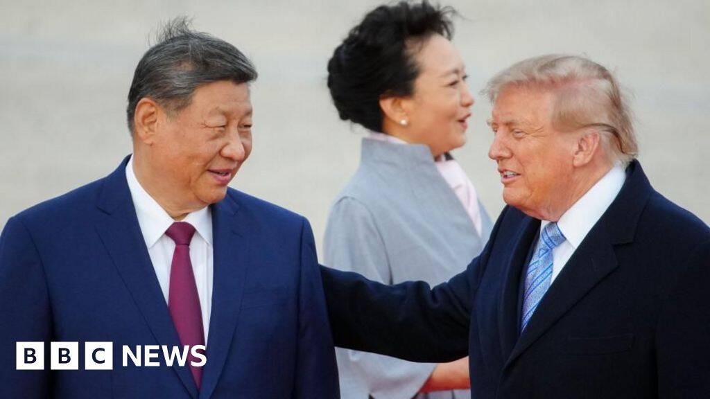 Trump offers warm welcome as China's Xi arrives for US visit