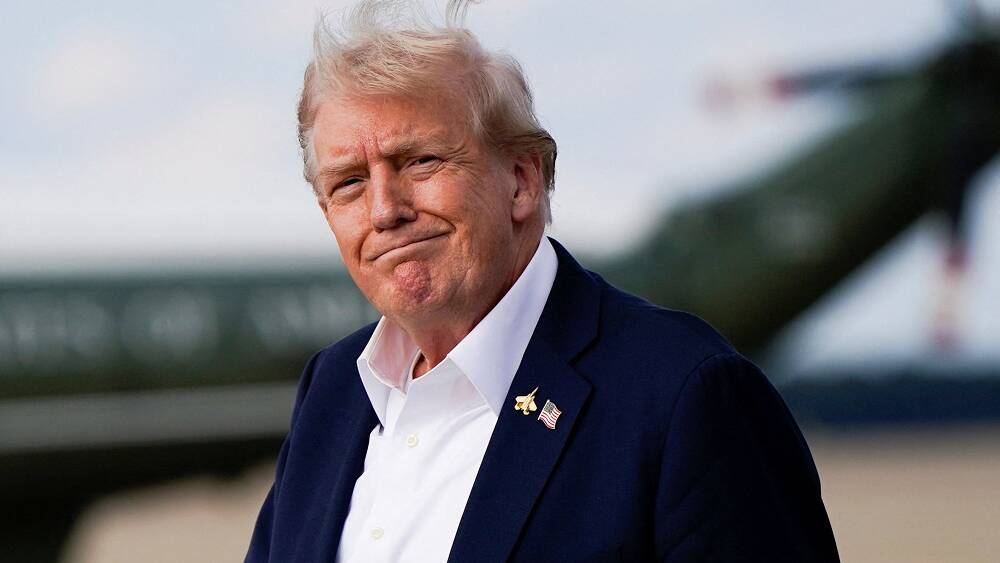 Judge to block Trump move to end legal status of 10 000 migrants