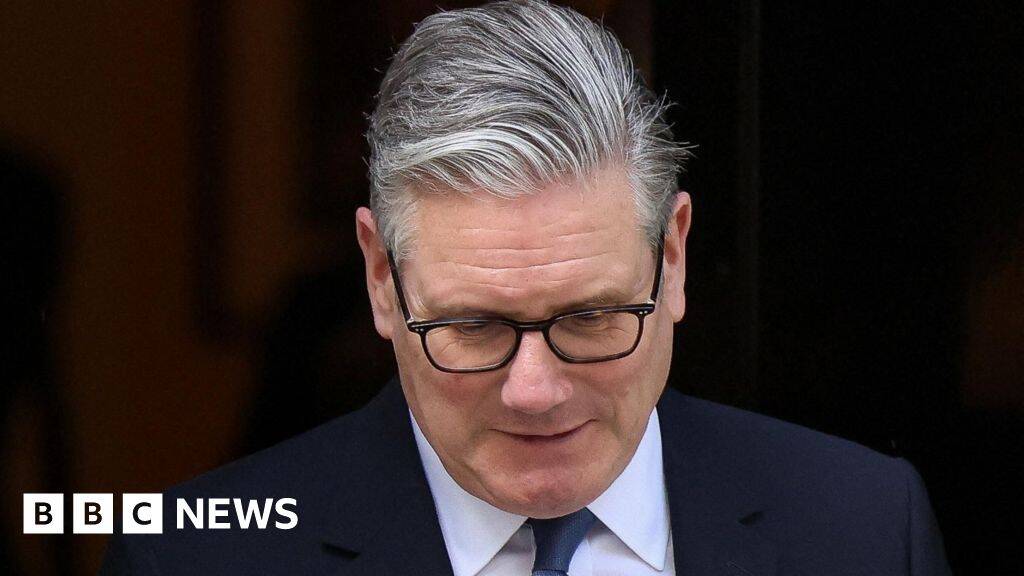 Unhappy Labour MPs aren't ready to oust Starmer yet