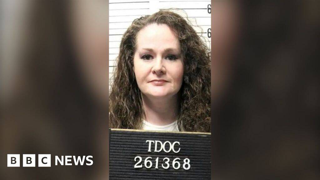 US murderer Christa Pike unconscious and on ventilator after failed execution, lawyers say