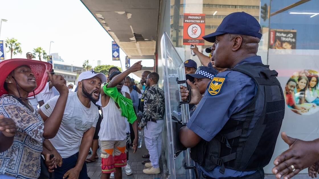 Anti-migrant protesters apprehended after march turns violent