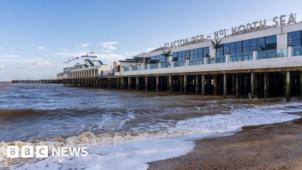 Man in critical condition after sea rescue