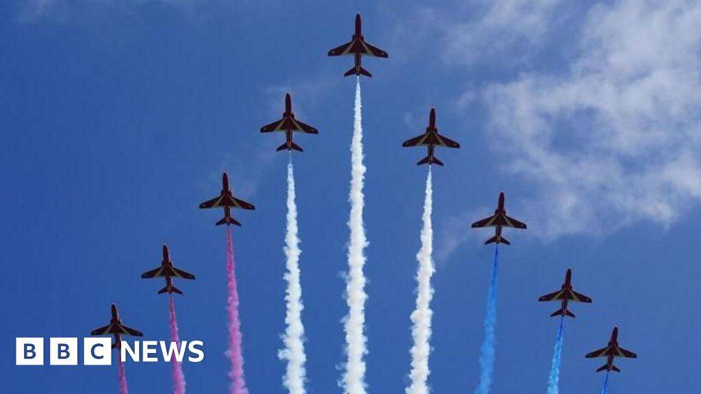 Red Arrows to fly with fewer jets to preserve ageing fleet
