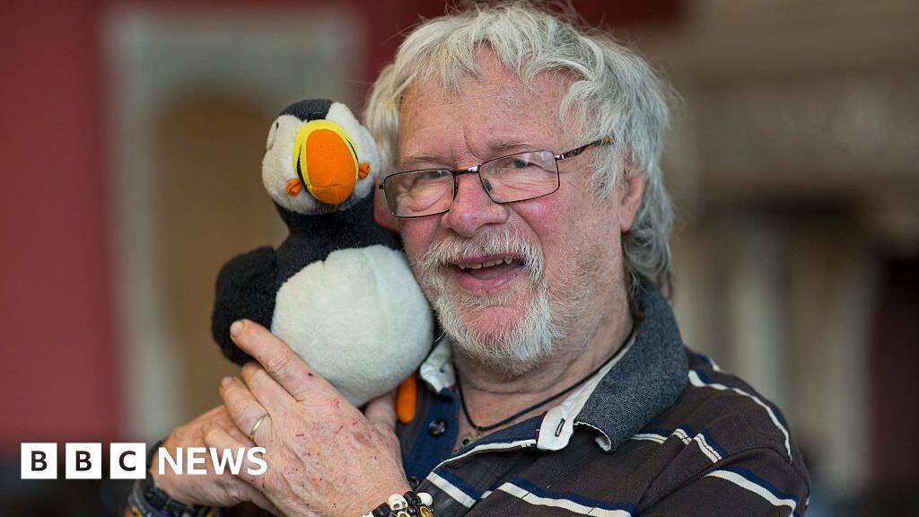 Bill Oddie: Comedian who found nature a welcome refuge from mental illness