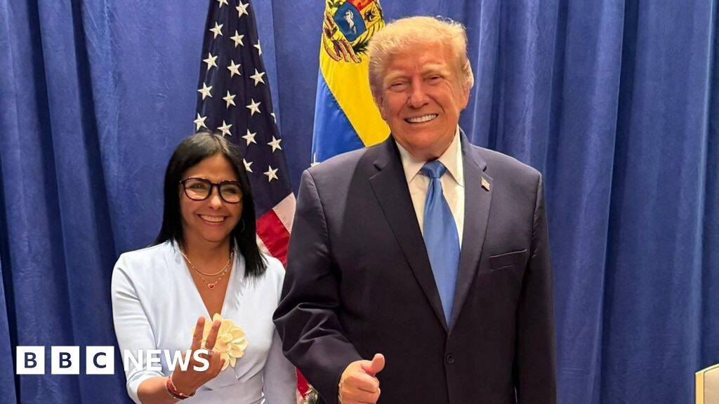 Trump meets US-backed Venezuelan president for first time since Maduro seized