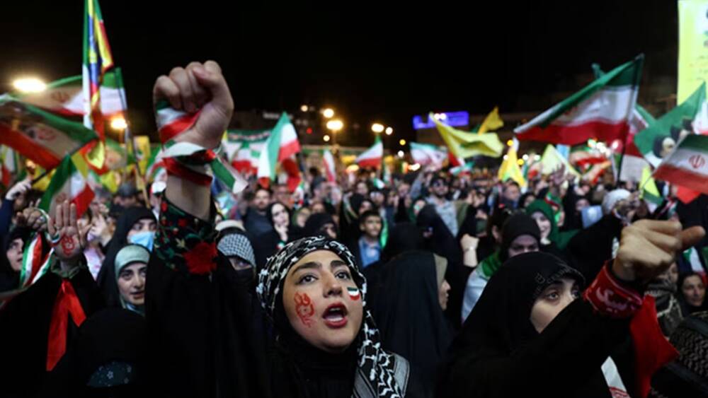 Trump sees swift end to war as Iran reviews US peace proposal