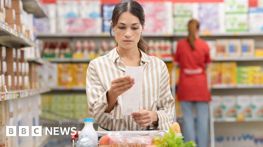 Inflation remains at 3.8% in August as food costs rise