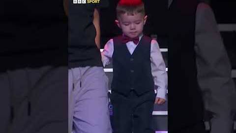 This moment at the snooker was too cute!