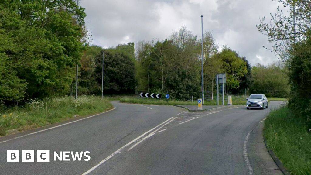 Major incident declared after bus crash near roundabout