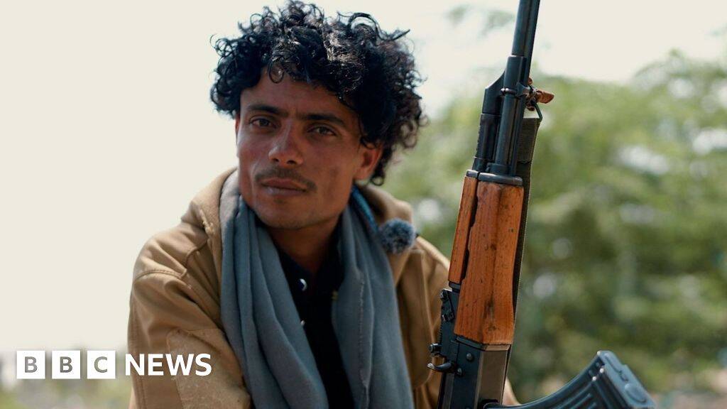 Inside Yemen's front-line city as Houthis battle for control