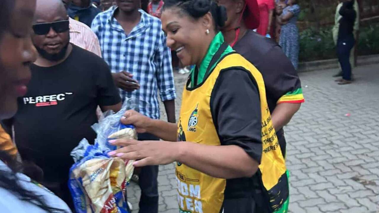 ANC&rsquo;s Swarts says sorry for &lsquo;one family, one loaf&rsquo; bread campaign controversy