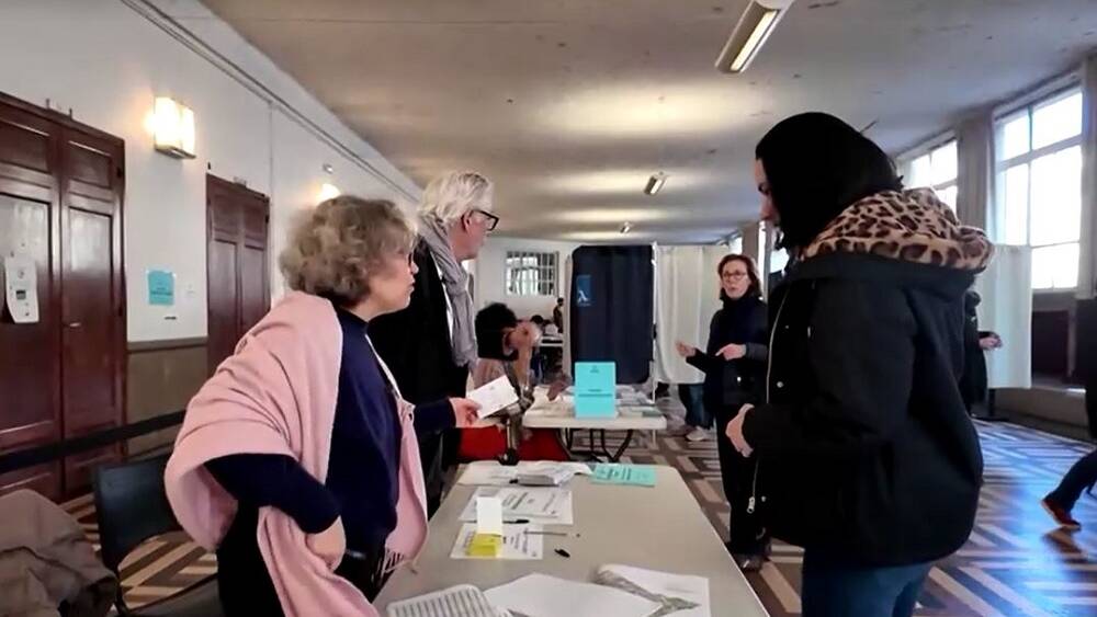 French mayoral elections gauge far-right strength before presidential
