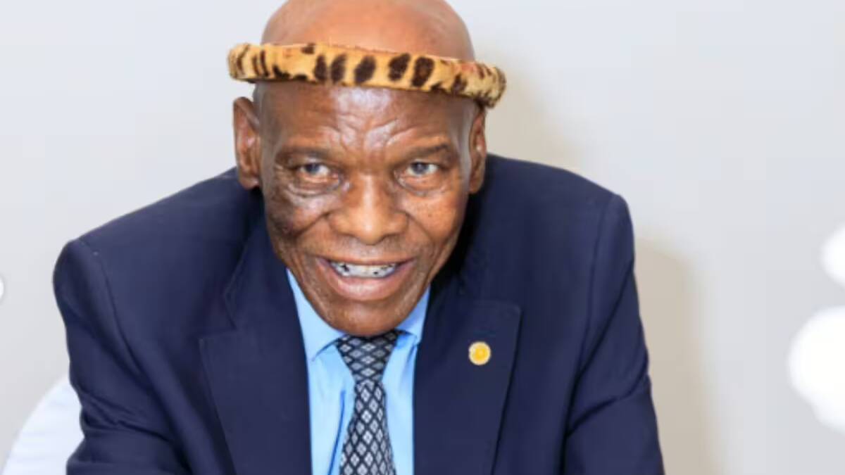 Tributes pour in for AmaNdebele King Makhosoke Mabhena II