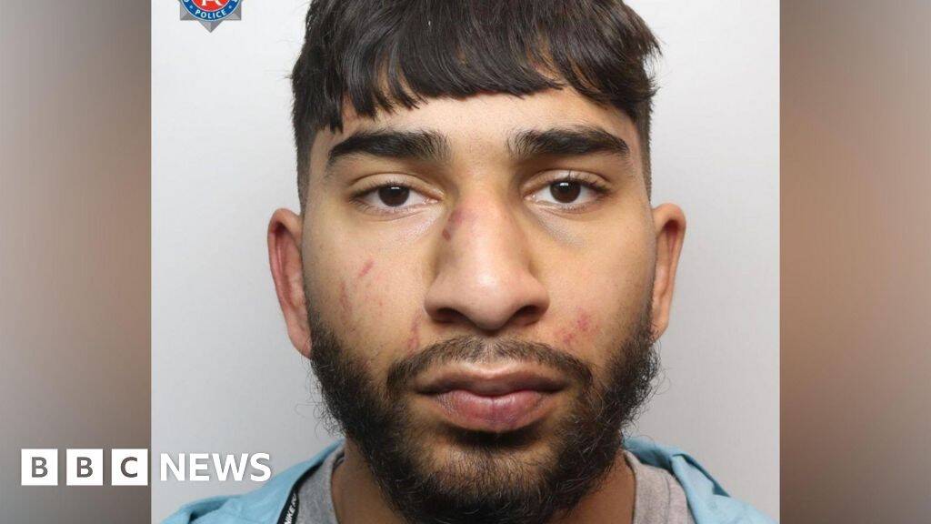 Man who punched female police officers at Manchester Airport jailed