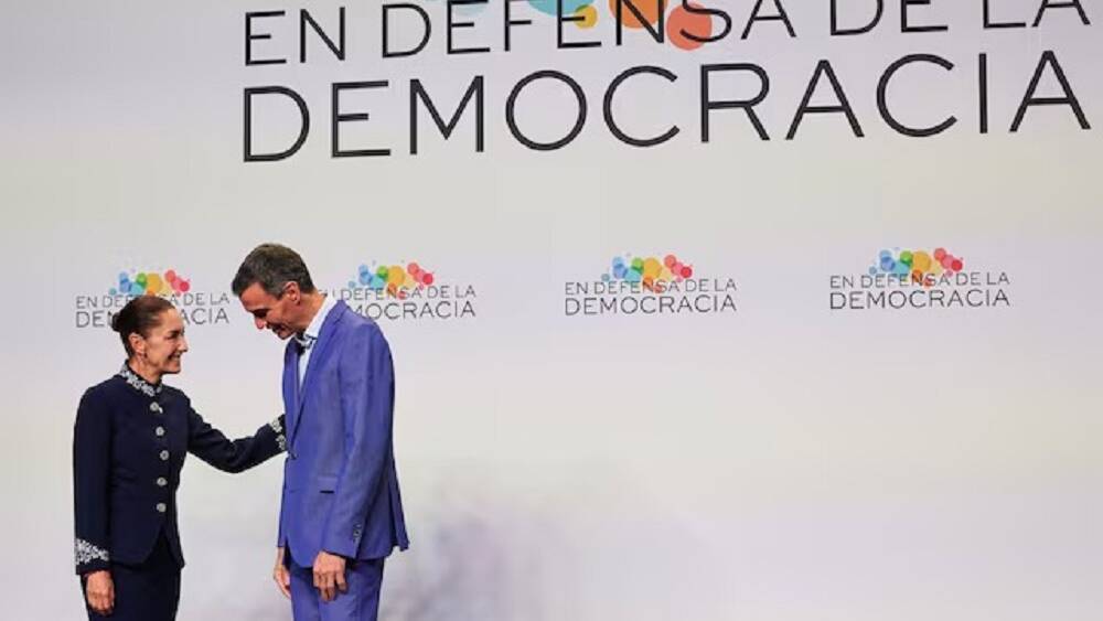 Mexico mends ties with Spain in first presidential visit in 8 years