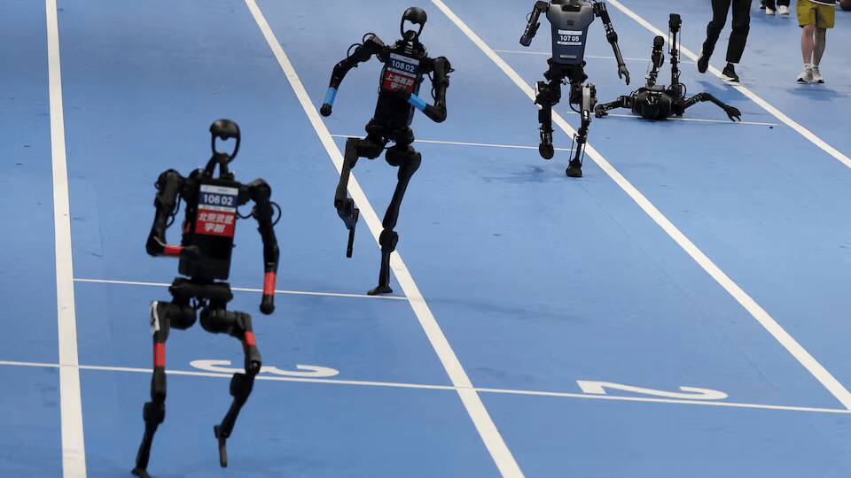 Chinese robot beats Usain Bolt&rsquo;s 100m world record in test run