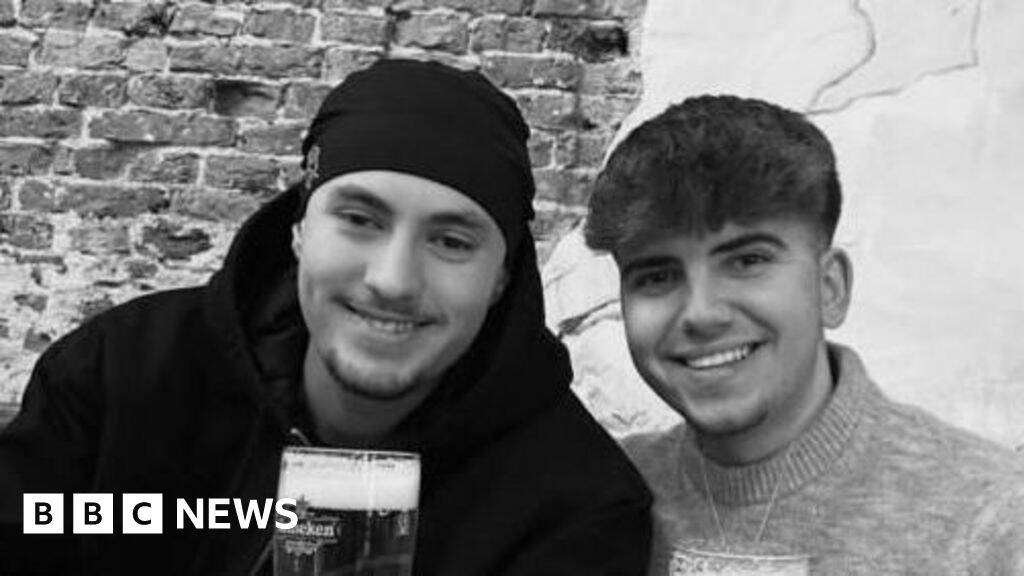 Two friends who died on mountain ridge tried calling 999, inquest hears