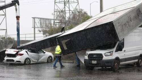 Is California&rsquo;s Christmas Turning into a Disaster?