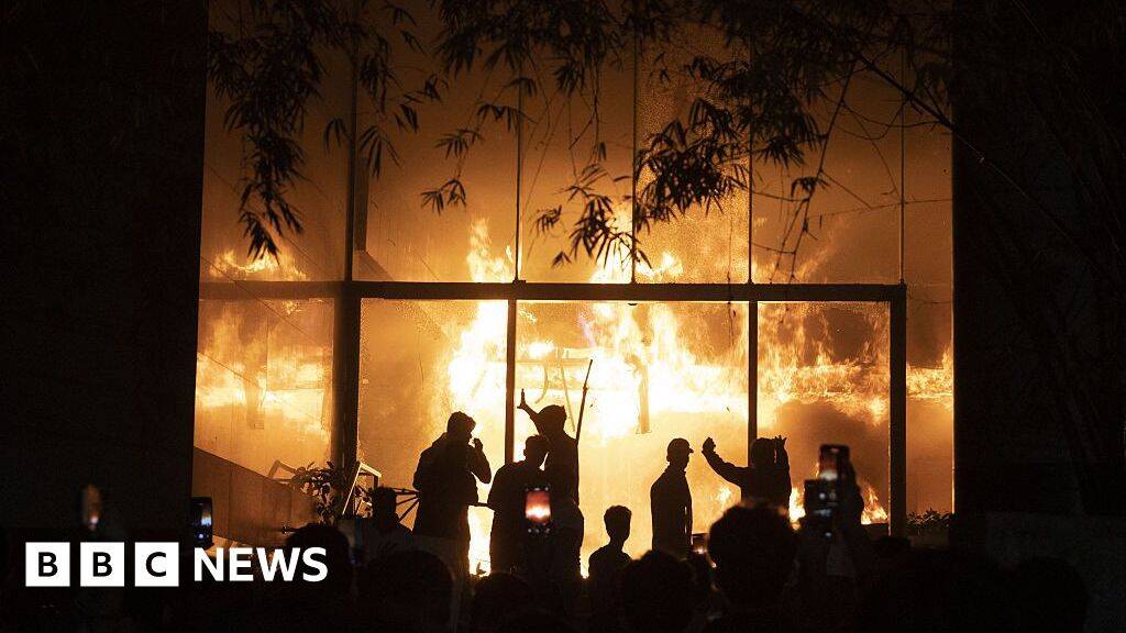 Violence breaks out in Bangladesh after death of youth protest leader