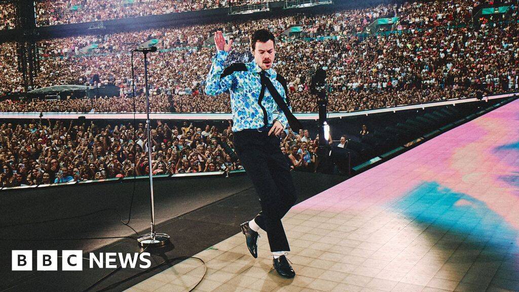 Harry Styles beats Taylor Swift's and Coldplay's Wembley records