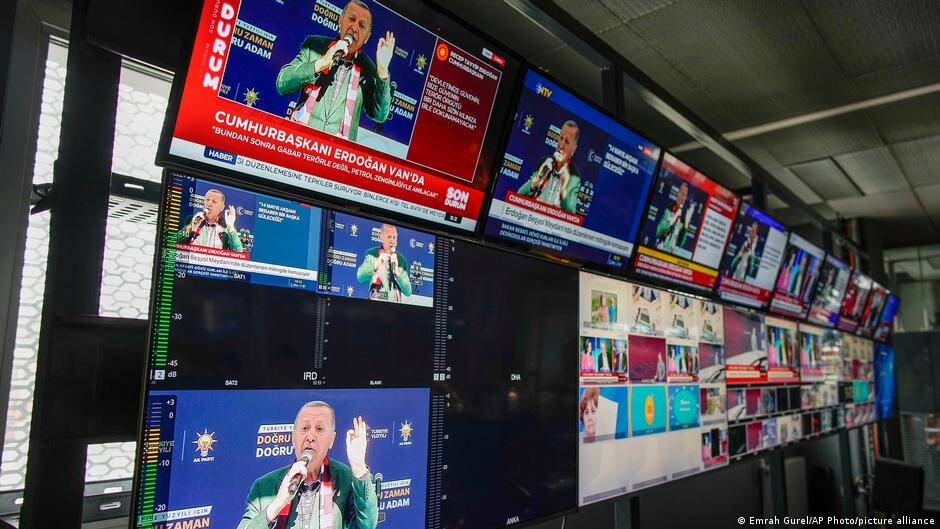 Police raid major pro-opposition Halk TV channel in Turkey