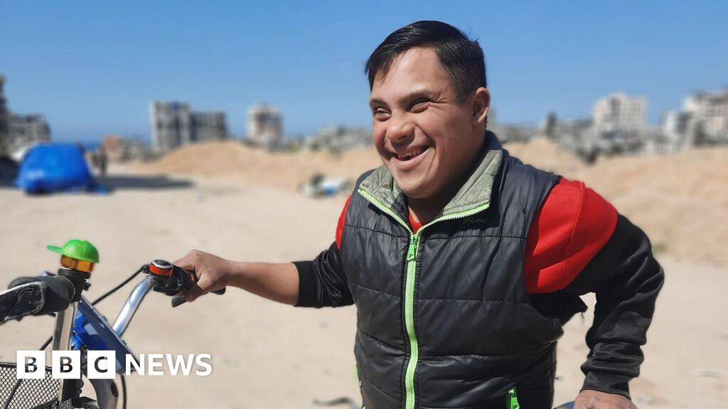 Families' agonising search for answers as thousands still missing in Gaza