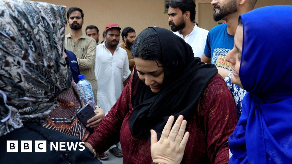 At least 14 babies die in Pakistan hospital fire