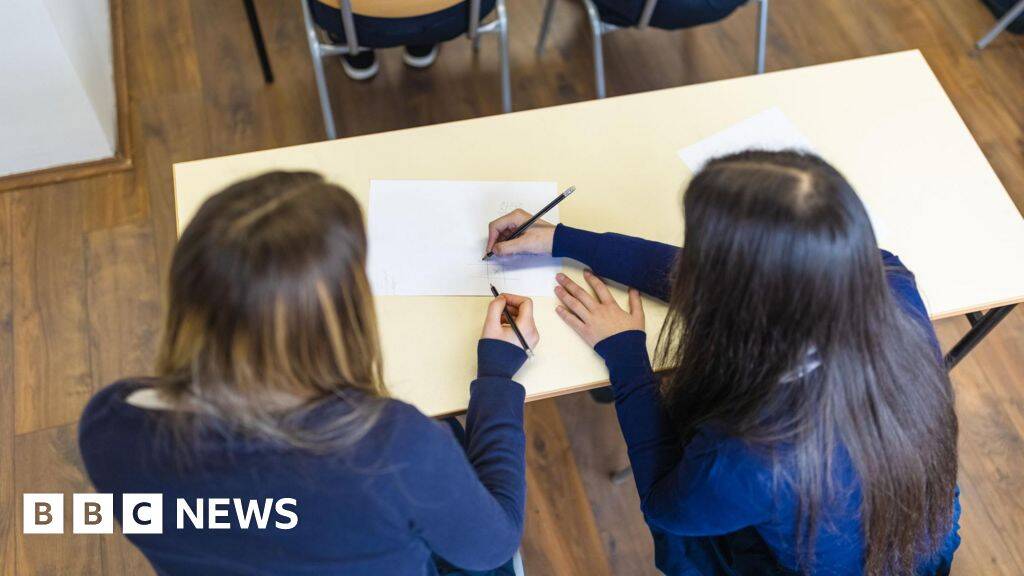 White working-class children failed by education system, says inquiry
