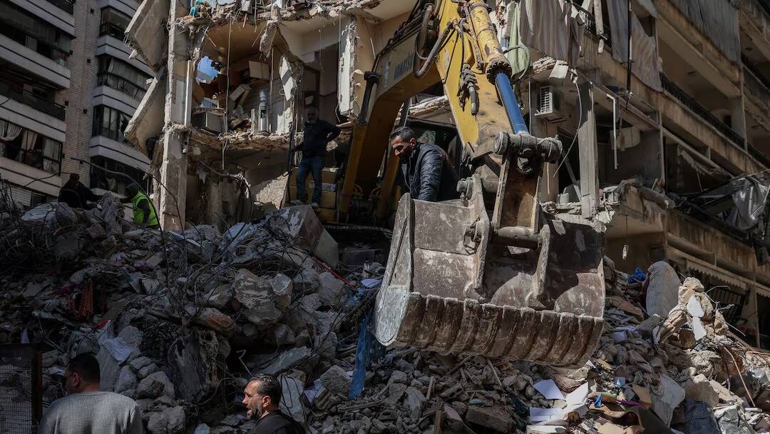 Huge Israeli strikes on Lebanon threaten Iran truce