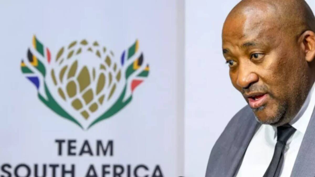 Gayton McKenzie congratulates Mamelodi Sundowns