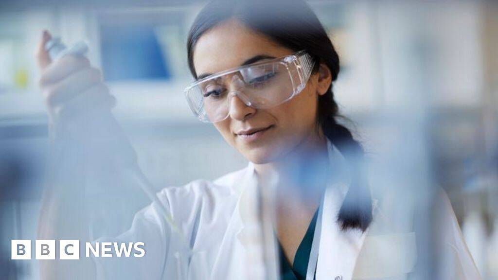 Top UK scientist says research visa restrictions endanger economy