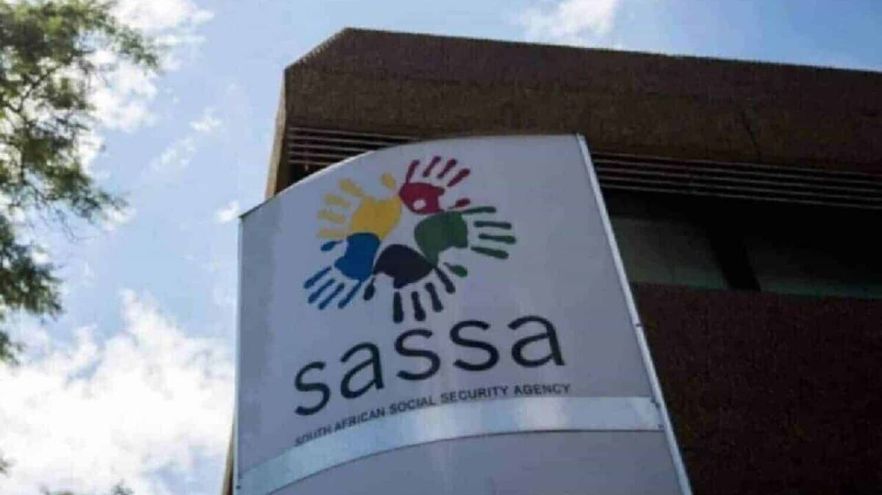 Social Development responds to claims R370 SRD grant is ending
