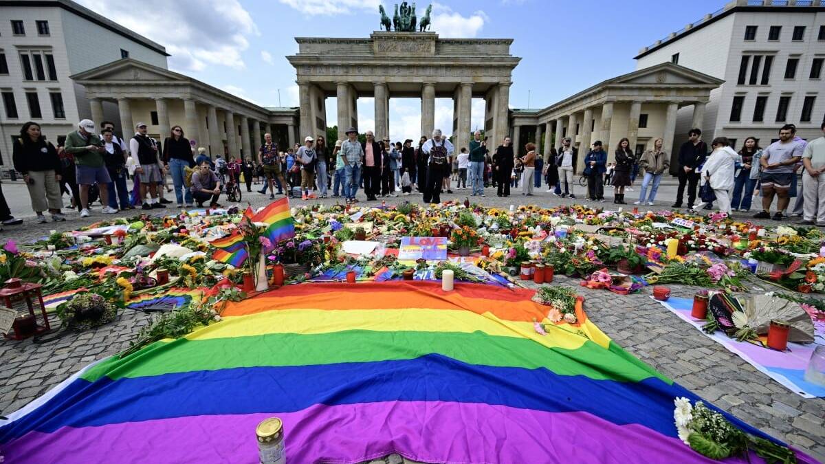German authorities criticised over presumed Pride attacker