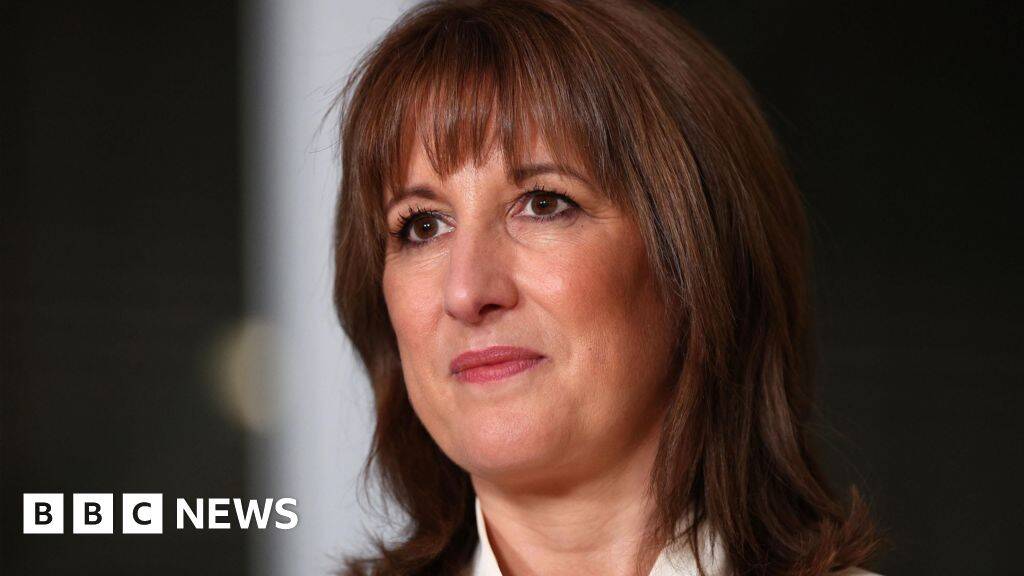 No 10 denies Reeves misled public in run-up to Budget