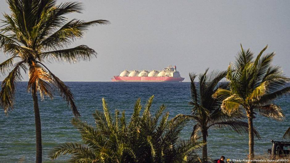 Iran vows to close Strait of Hormuz if US blockade continues