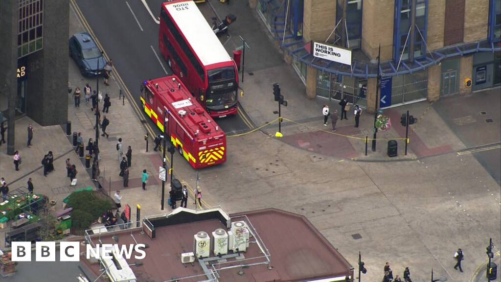 Four injured with one critical in Bromley stabbing